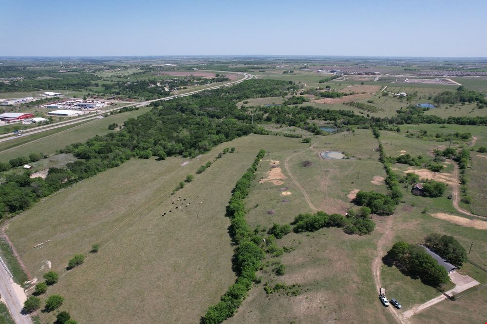 61.44 acres Prime Land Taylor, TX