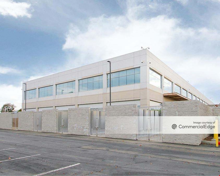 District | 237 - 400 Holger Way