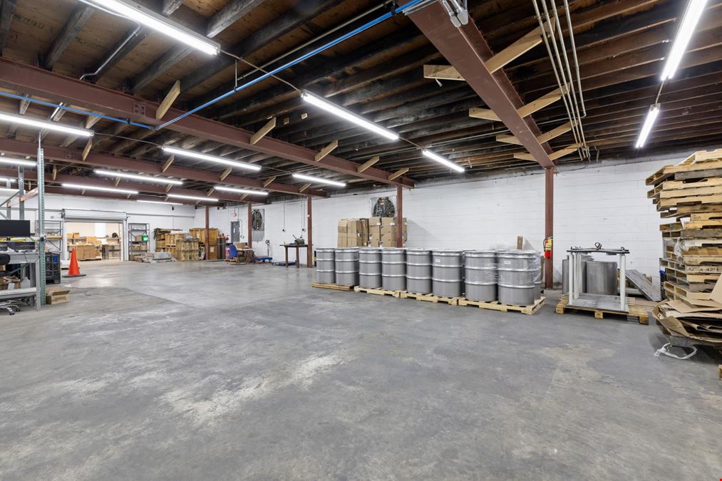 Office/Warehouse on Dodds Ave