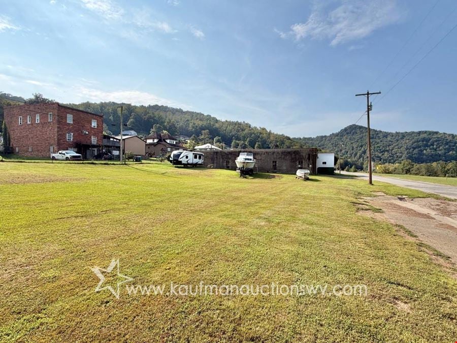 101 3rd St & 303 River St