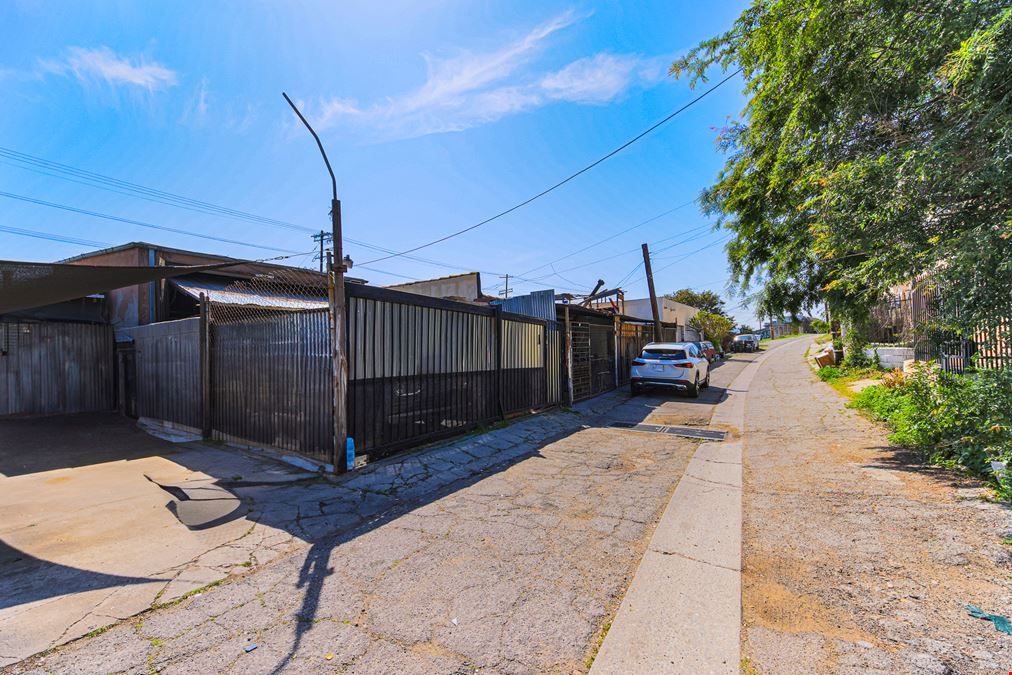 4565 Valley Blvd