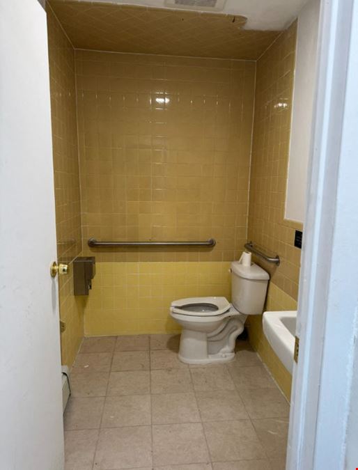14201 37th Ave , 36-47 Union Street Flushing Medical Offices School Non Profit Daycare Senior Center