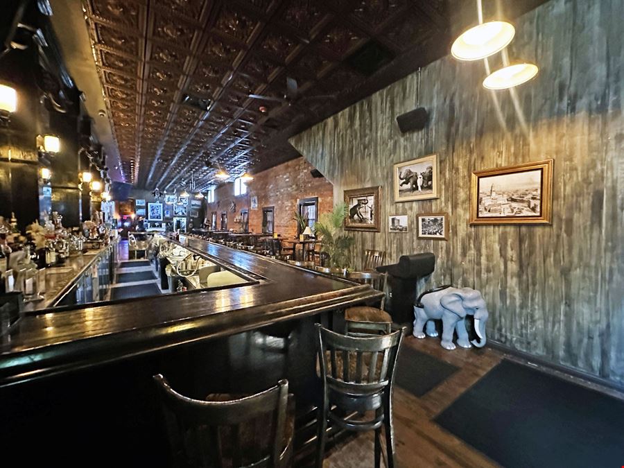 439 E Congress, Bar & Restaurant Space
