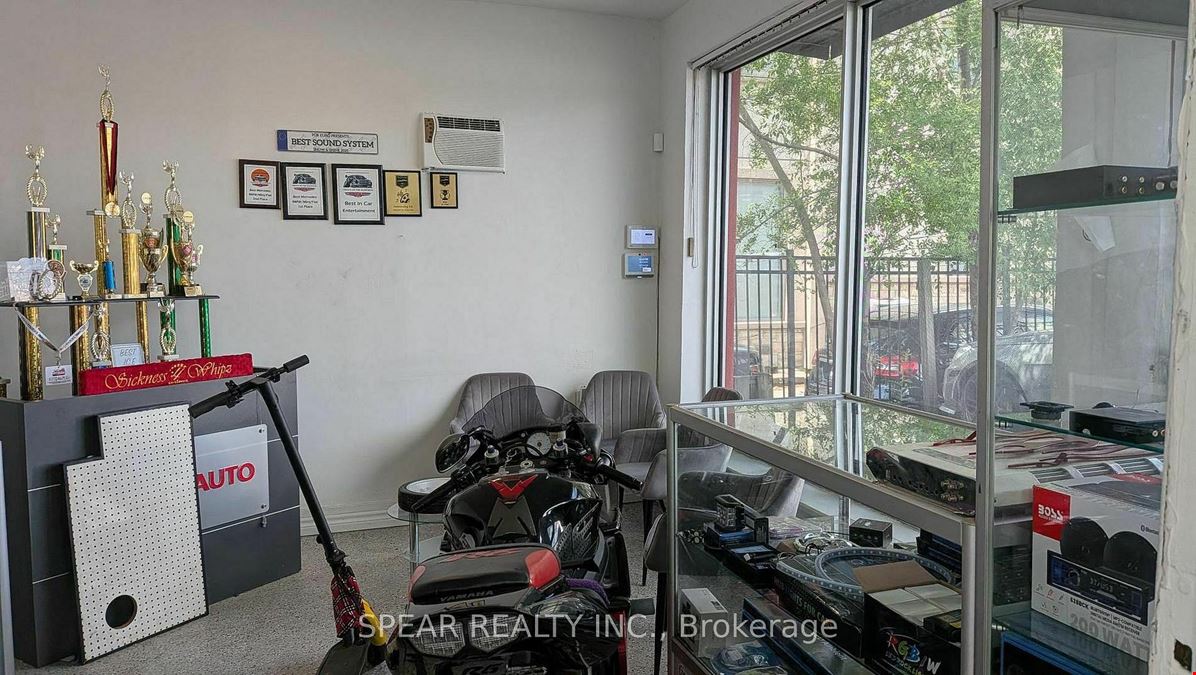 3725 LAKE SHORE BLVD W