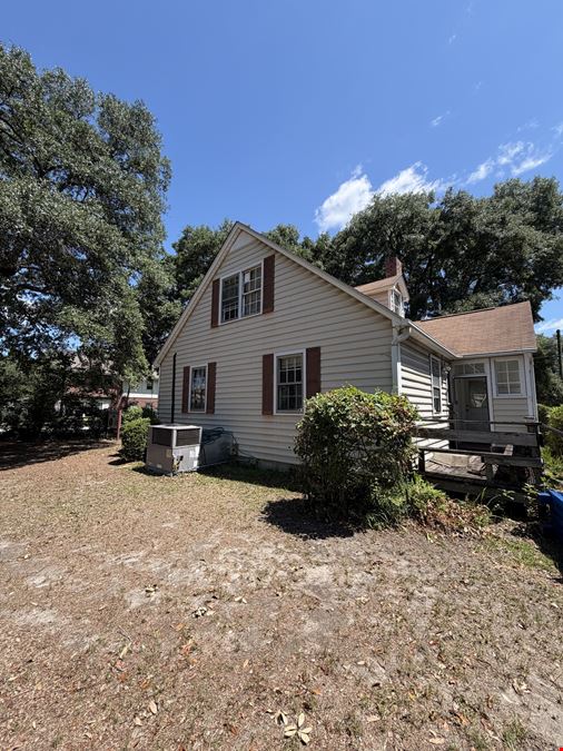 Owner User/Office + Warehouse in Hanahan- 1508 SF office and 725 SF storage building