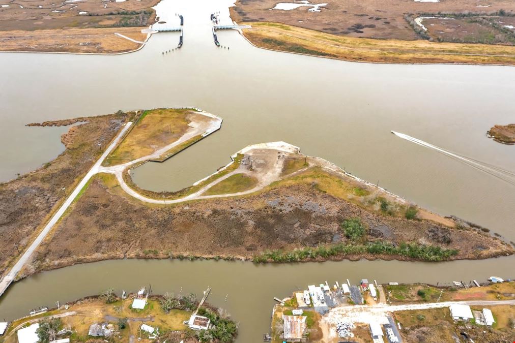 15.4 Acres with Slip & Bulkhead on HNC