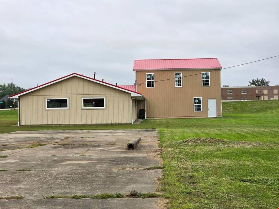 2116 North Pleasants HWY