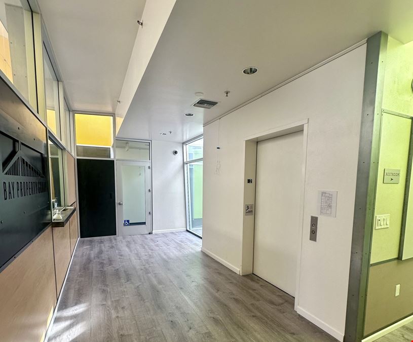 482 W Macarthur Blvd