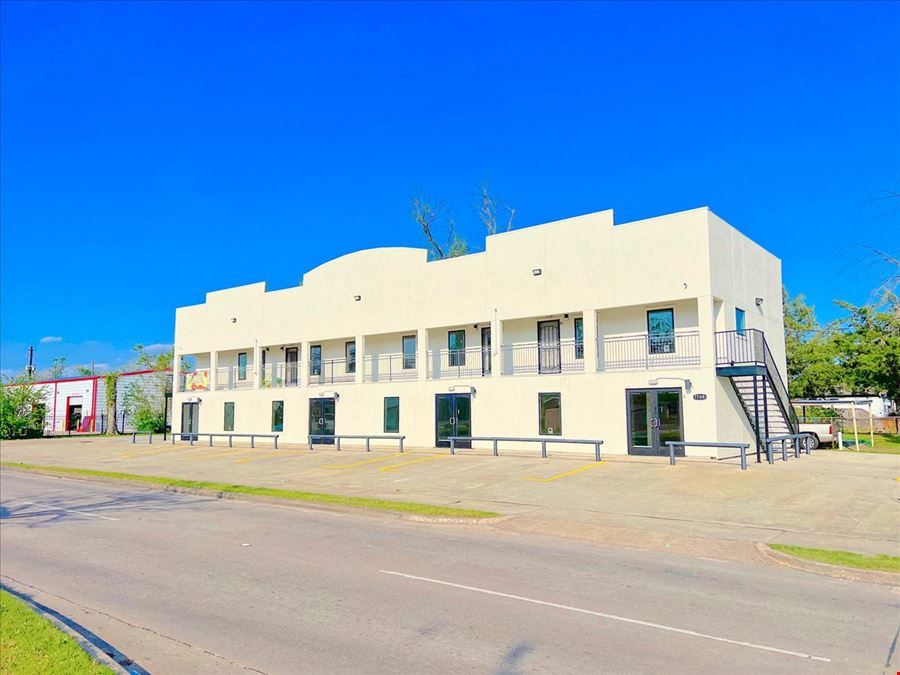 7704 Irvington
