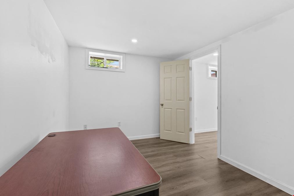 Class C Office or Retail Space for Lease in Lowell, MA