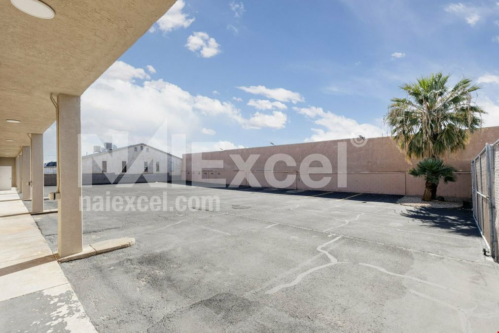 Rare Mfg./Showroom/Warehouse near Sunset!