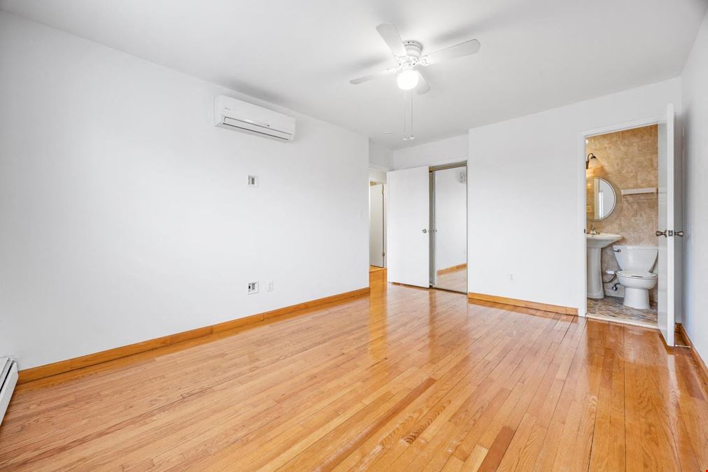 22-47 Harman St
