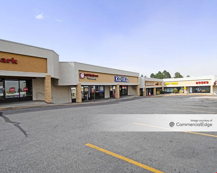Michael's Aurora Plaza