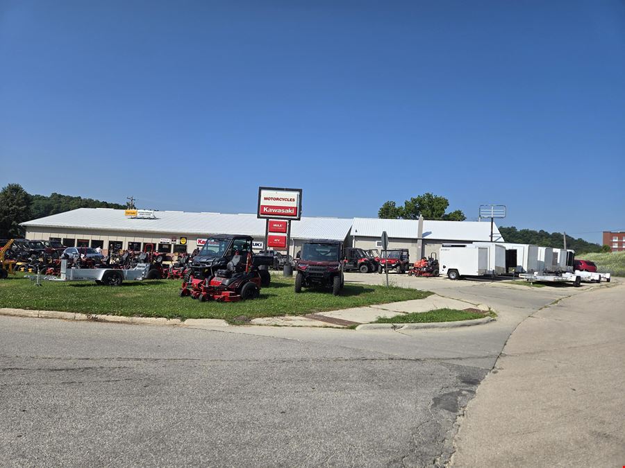 1001 Short St, Out Of State, IA, 52101