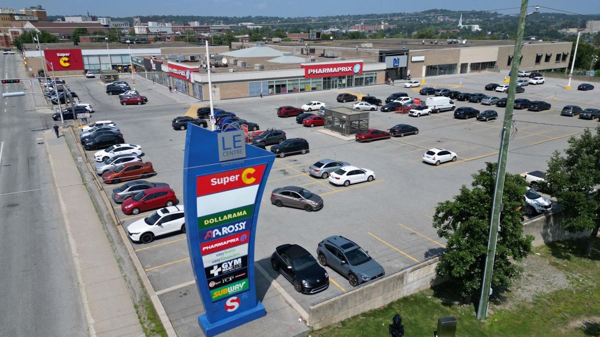 LE Centre Sherbrooke