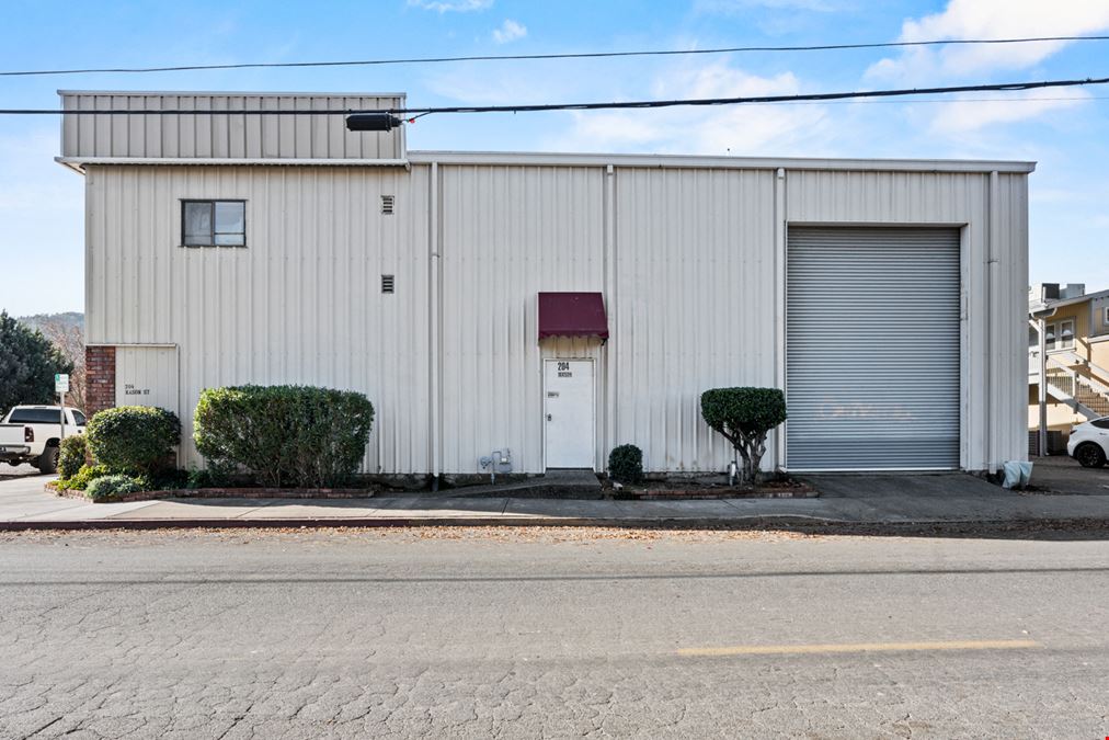 Versatile Corner Building in Downtown Ukiah