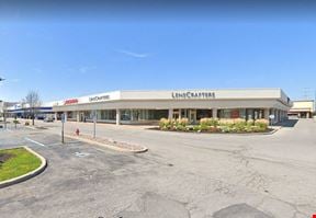 4,500+/- SF Available in Maple Ridge Plaza