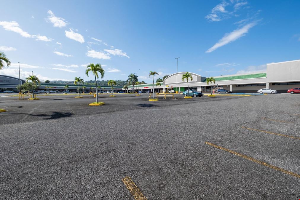 MOROVIS PLAZA SHOPPING CENTER