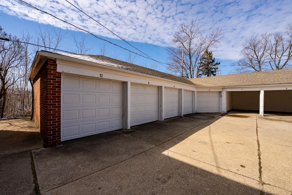 2392 Wooster Rd