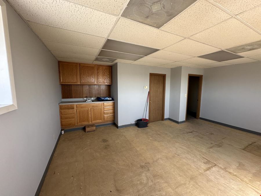 565 S 4th Street