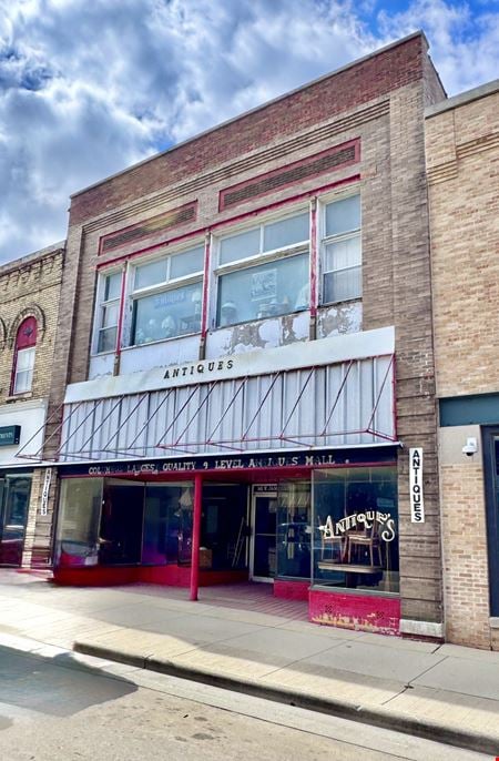 Preview of Retail space for Sale at 141 W James St
