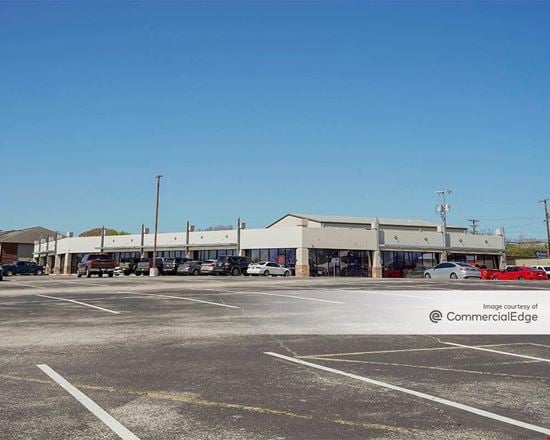 Preview of Office space for Rent at 611 South Business 35