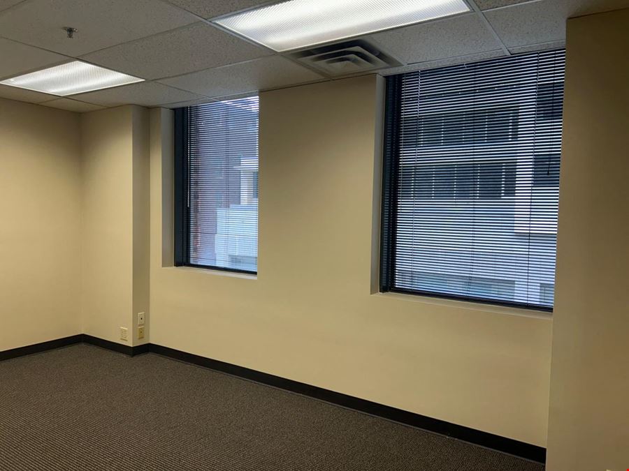 20 E 5th St - Thompson Building - Office