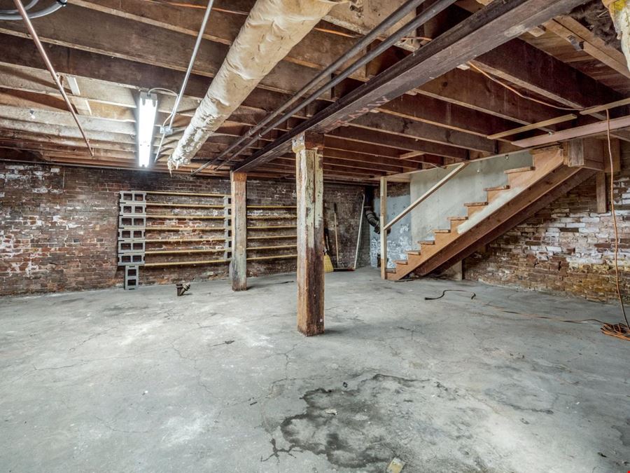 302 5 Street South
