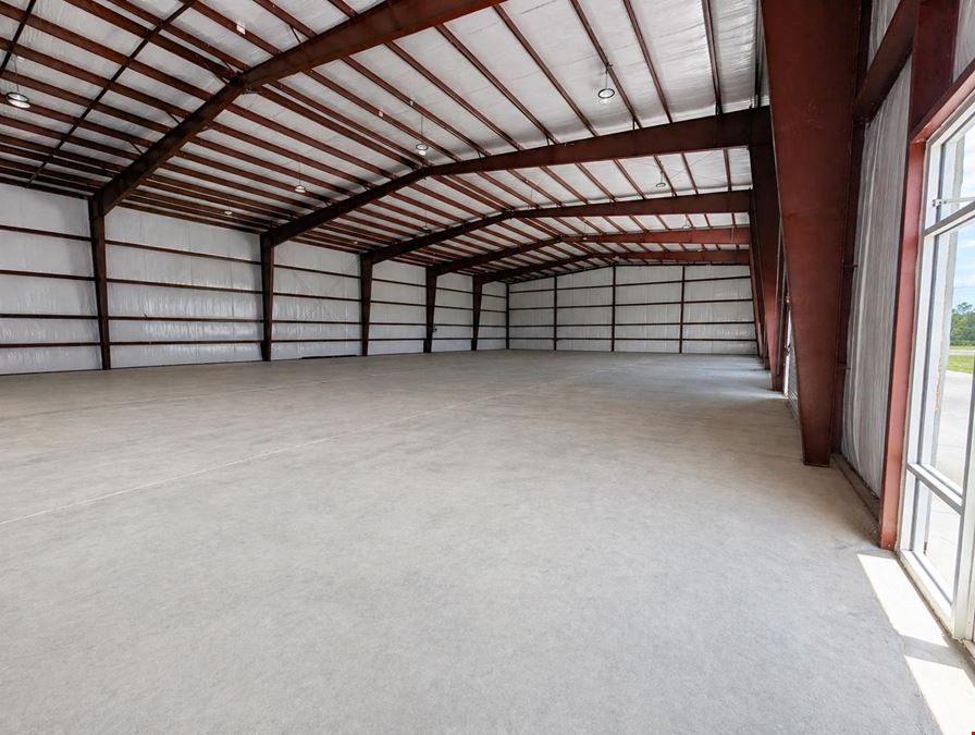 High Visibility Warehouse w/ Yard