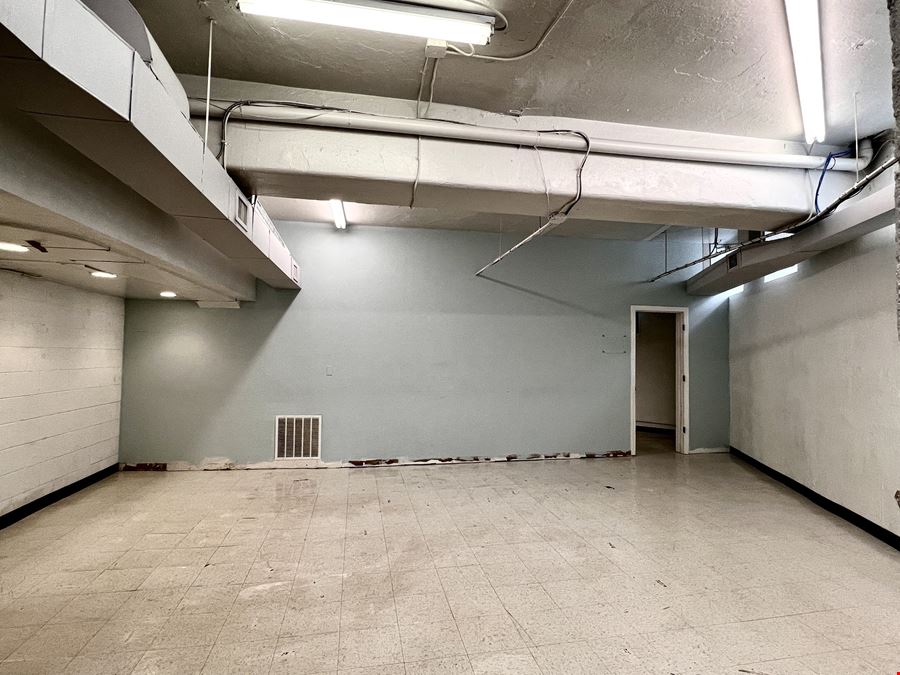 1,300 SF Office/Lab | North Oakland