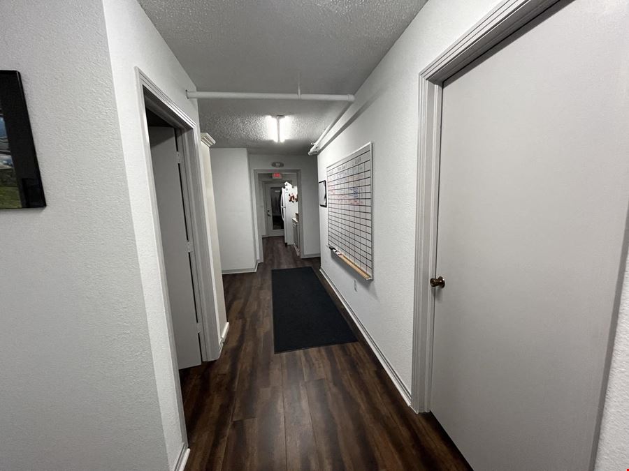 For Sale Industrial 4002 SQ FT Flex unit