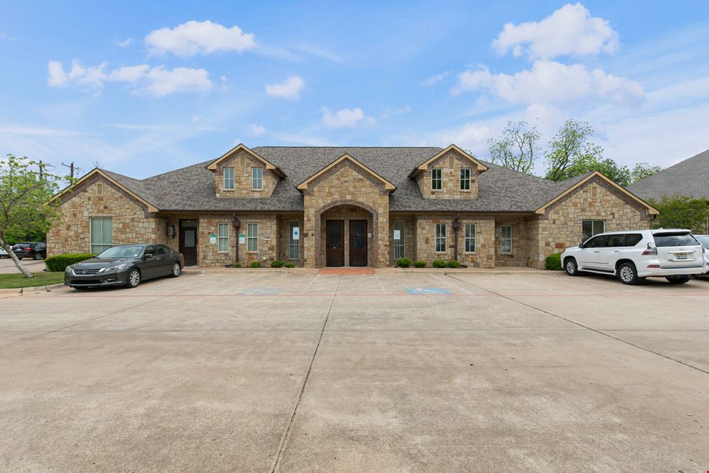 1340 N White Chapel Blvd