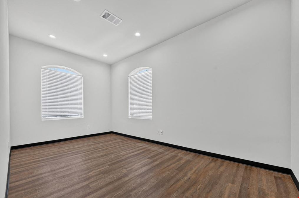 McKinney Office Condo for Sale ±1,450 SF