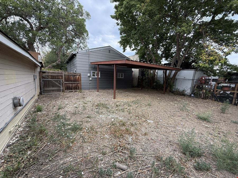 Rare Free Standing Bldg with Fenced Yard