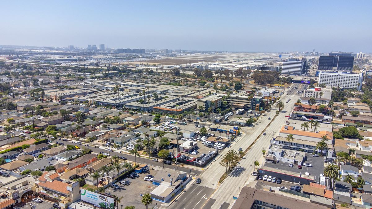 4840 W Century Blvd