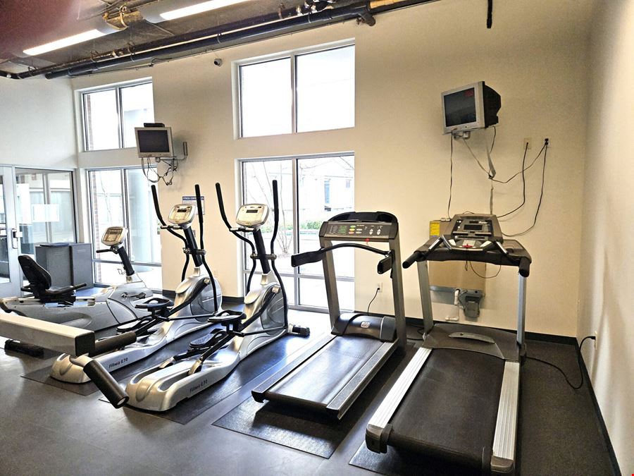 ±1,200 SF Condo Office Loft