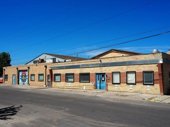 Preview of Industrial space for Sale at 2401 S Delaware St