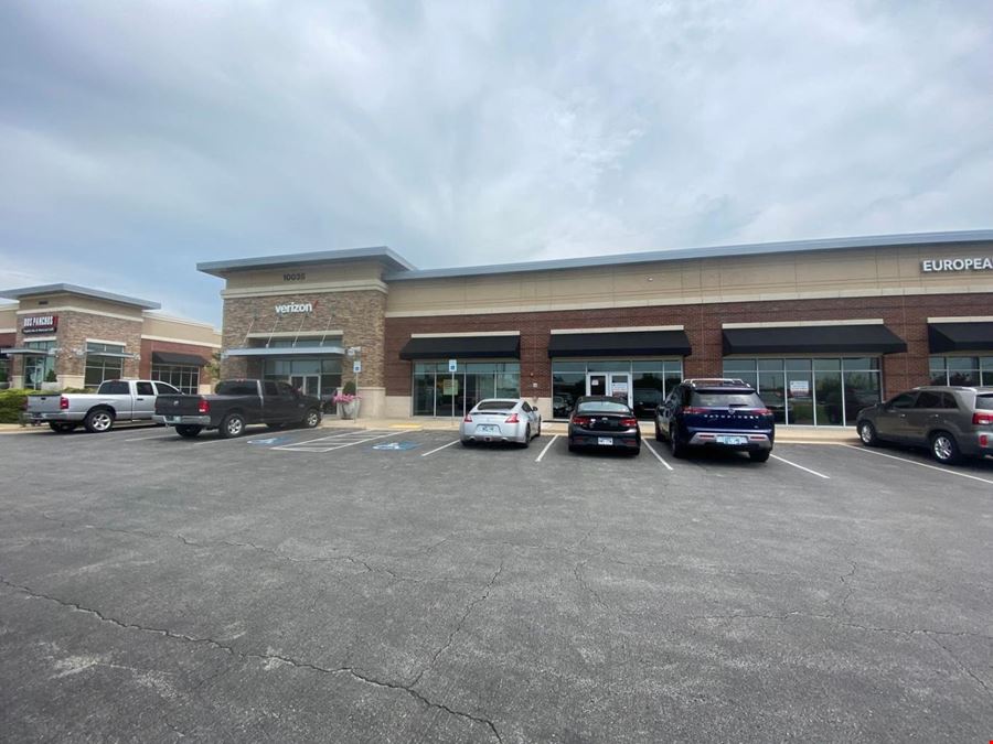 10035 S Memorial Dr - South Town Market - Retail