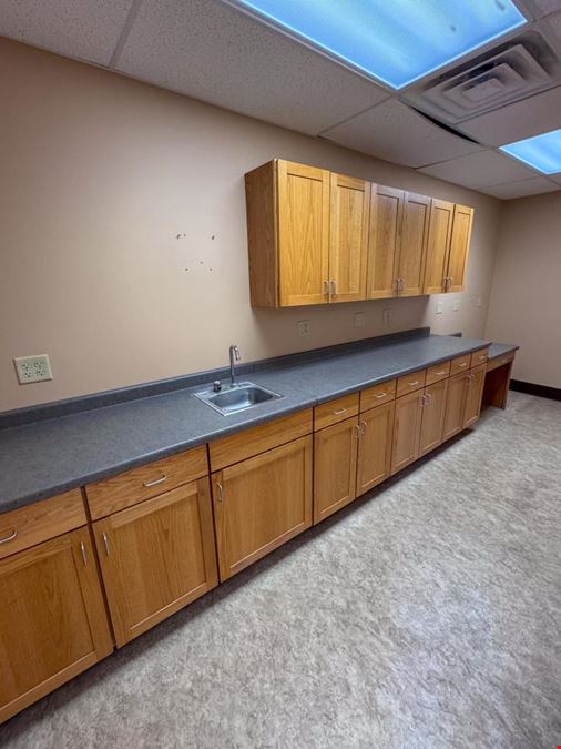 803 18th Ave NW - Austin MN Retail Space For Lease