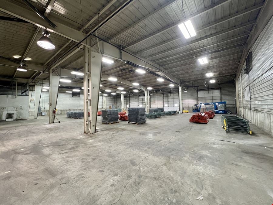 WAREHOUSE/SHOP FOR LEASE