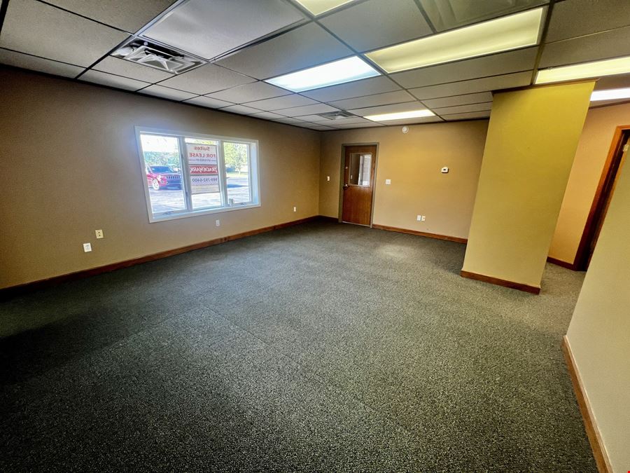 Maple Professional Plaza Office Suite