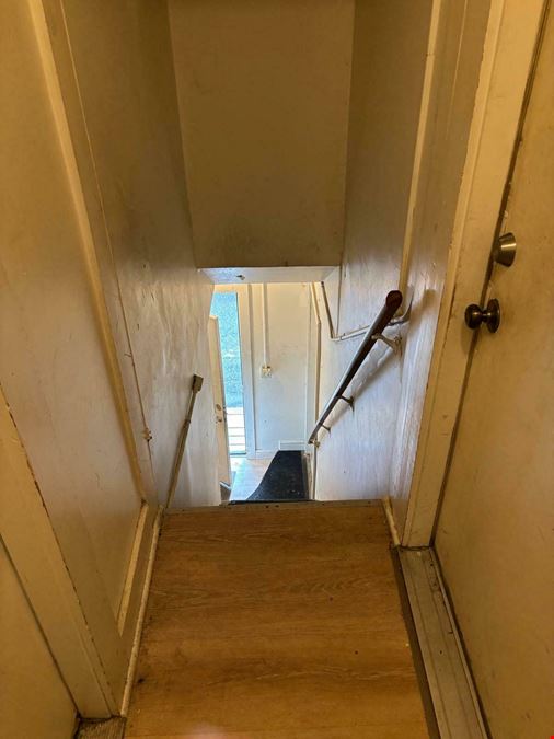 5 Units in Greenfield