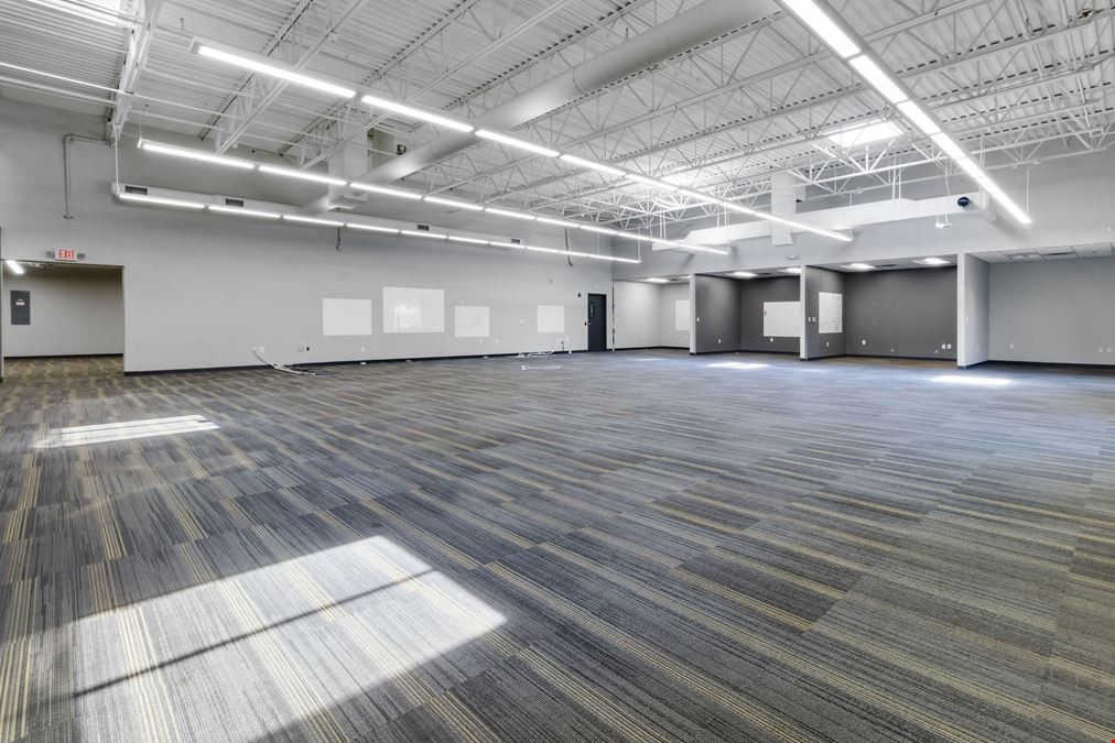 +/- 12,000 SF Freestanding Flex Industrial Building in Park 100