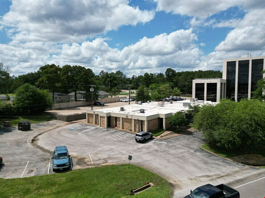 3025 & 3027 S SE Loop 323