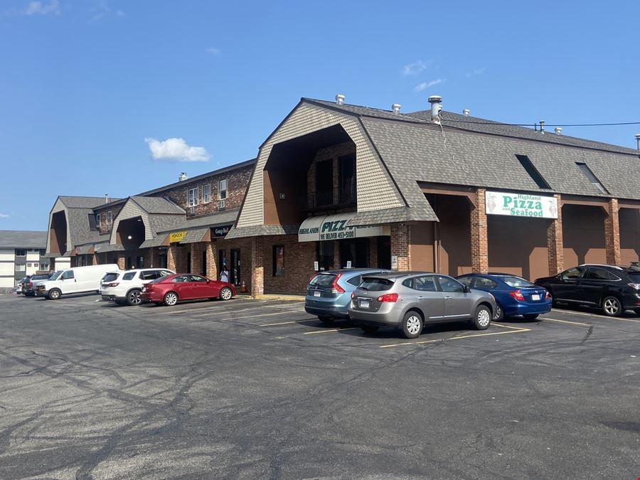Shopping Center End Cap - Pisto Plaza