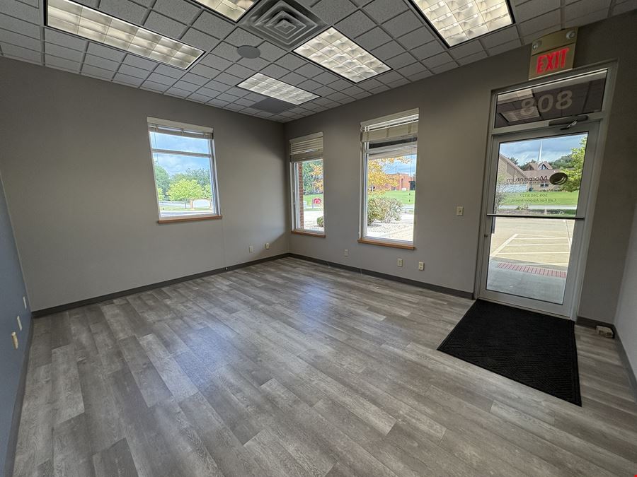 808 West Trailcreek Drive