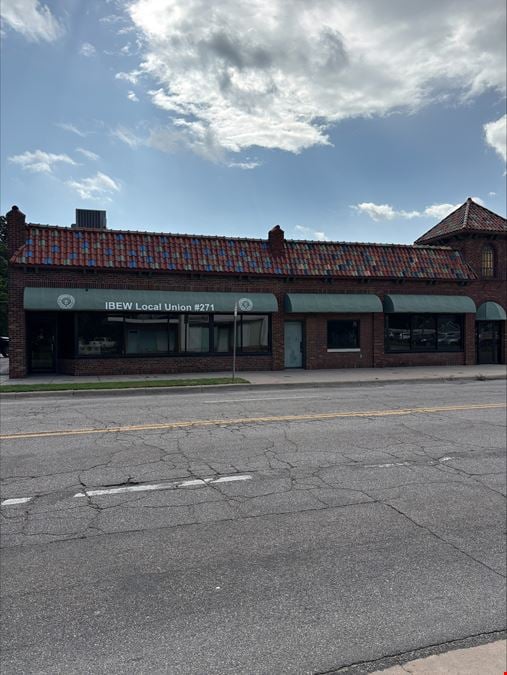 1040 South Broadway