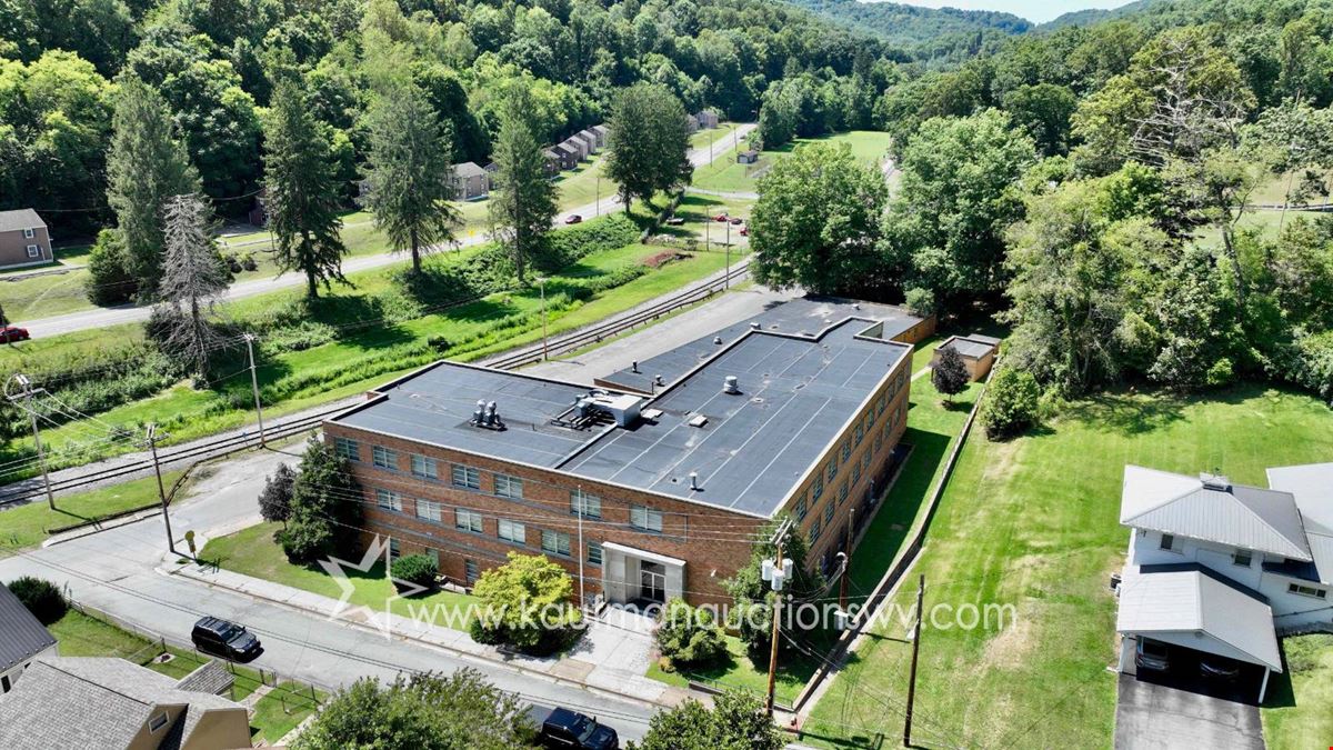 100 Bluestone Rd
