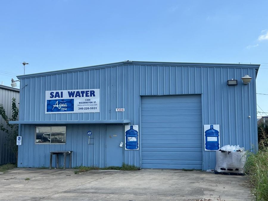 1304 WASHINGTON STREET, SOUTH HOUSTON- 4,000 SF BLDG/7,100 SF LOT- IND WAREHOUSE