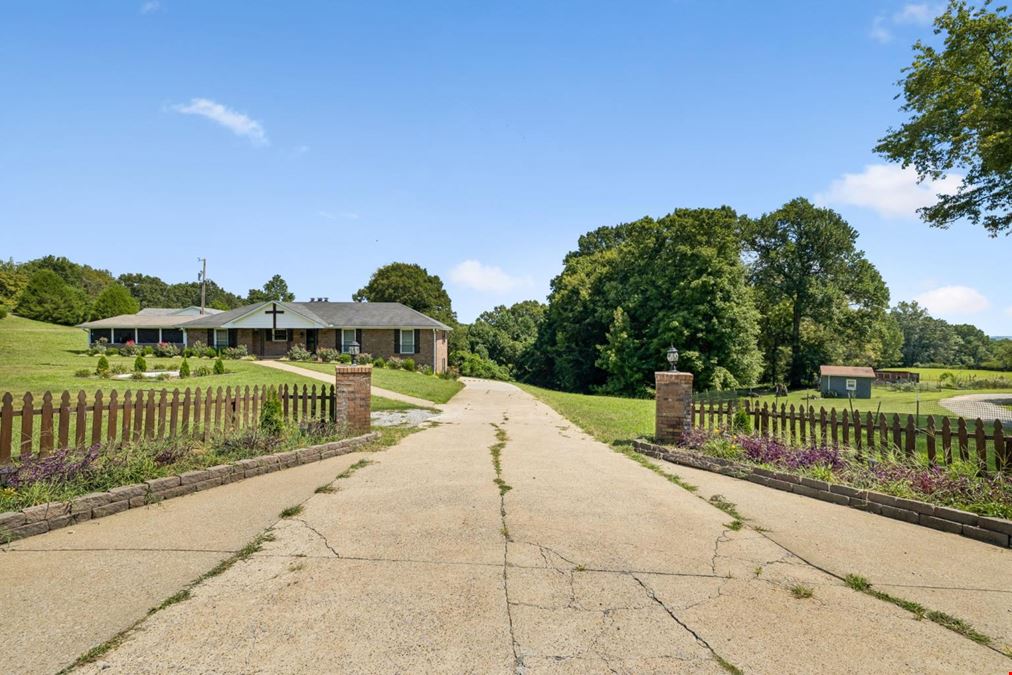 1001 Dotsonville Rd, Clarksville TN - Commercial Mixed Use